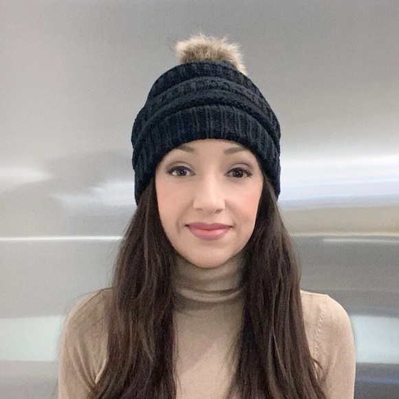 ❤️Pom beanie black - Picture 6 of 7